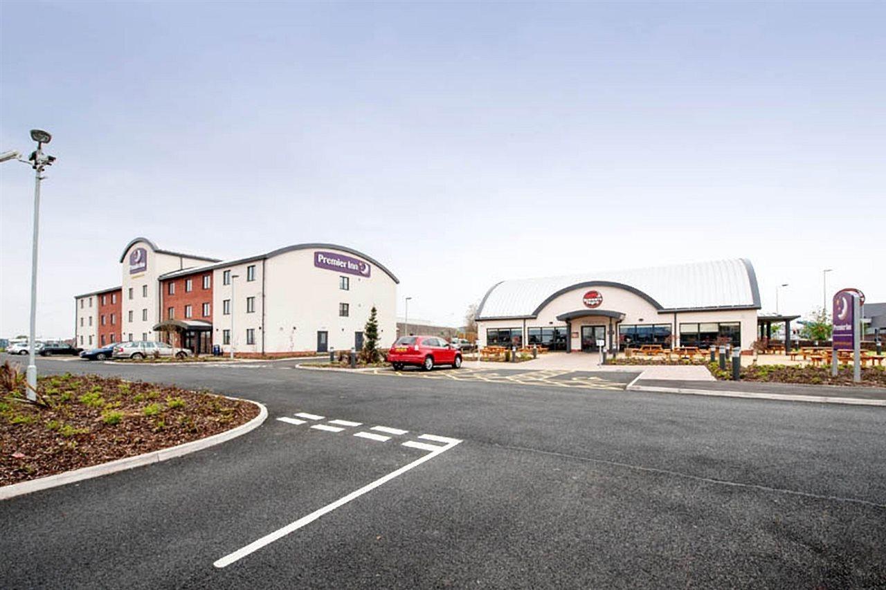 Premier Inn Barrow In Furness מראה חיצוני תמונה