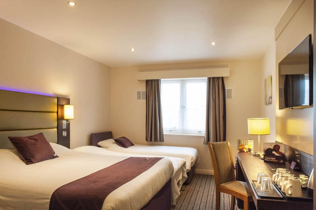 Premier Inn Barrow In Furness מראה חיצוני תמונה