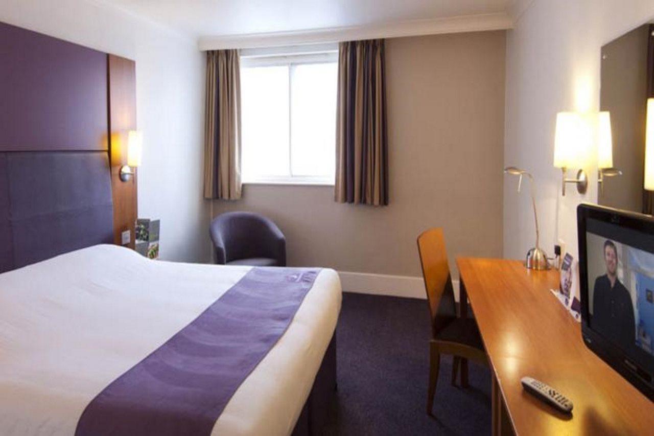 Premier Inn Barrow In Furness מראה חיצוני תמונה